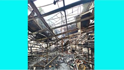 തീപിടുത്തത്തിൽ അഗ്രികൾച്ചർ സൂപ്പർ മാർക്കറ്റ് കത്തി നശിച്ചു; 40 ലക്ഷം രൂപയുടെ നാശനഷ്ടം 