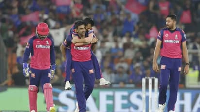 കാലാവസ്ഥ ചതിക്കുമോ? രാജസ്ഥാന്-ഹൈദരാബാദ് ക്വാളിഫയറില് മഴ ഭീഷണി; മത്സരം മുടങ്ങിയാല് ആര് ഫൈനലിന് യോഗ്യത നേടും?