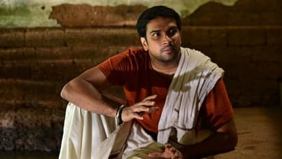 പേടിച്ചും പേടിപ്പിച്ചും 'മിത്രൻ'; കരിയറിലെ ആദ്യ ഹൊറർ സിനിമയിൽ കൈയടി നേടി നിരഞ്ജ്