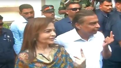 ಮತದಾನದ ವೇಳೆ ನೀತಾ ಅಂಬಾನಿ ಧರಿಸಿದ್ದ ದುಪಟ್ಟಟ್ಟಾಗಿದೆ ದಕ್ಷಿಣ ಭಾರತದ ನಂಟು!