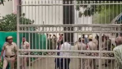 വീണ്ടും ബോംബ് ഭീഷണി, ആശുപത്രിയും സ്കൂളുകളും അടക്കമുള്ളവയ്ക്ക് പിന്നാലെ പുതിയ ഭീഷണി ദില്ലിയിലെ കോളേജുകൾക്ക്