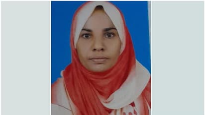 ഭര്ത്താവിനൊപ്പം സ്കൂട്ടറില് സഞ്ചരിക്കവേ അപകടം; കോഴിക്കോട് യുവതിക്ക് ദാരുണാന്ത്യം