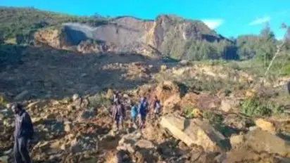 Over 100 people feared dead as massive landslide hits Kaokalam village in Papua New Guinea (WATCH)