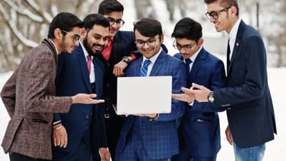 सरकारी नौकरी की है तलाश-12वीं पास से लेकर ग्रेुजएट तक कैंडिडेटों के लिए सुनहरा मौका-तुरंत करें अप्लाई