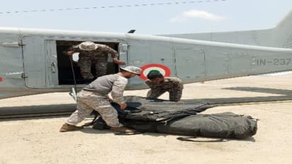 கரையை கடக்கும் ரீமல் புயல்: தயார் நிலையில் இந்திய கடற்படை - மத்திய பாதுகாப்பு அமைச்சகம்!