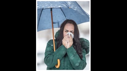 ಮಳೆಗಾಲದಲ್ಲಿ ಒದ್ದೆ ಬಟ್ಟೆ ಧರಿಸ್ತಿದ್ದೀರಾ? ದೊಡ್ಡ ಅಪಾಯ ಬರೋ ಮೊದ್ಲು ಎಚ್ಚೆತ್ತುಕೊಳ್ಳಿ