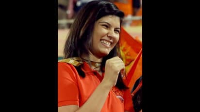 Kavya Maran | சன்ரைசர்ஸ் அணியின் வெற்றிக்குப் பின்னால் இருக்கும் காவ்யா மாறன் யார்?