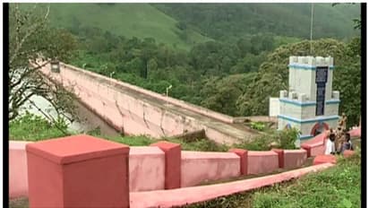 മുല്ലപ്പെരിയാർ മേൽനോട്ടസമിതിയുടെ ശുപാർശകൾ നടപ്പാക്കണമെന്ന് കേരളത്തോടും തമിഴ്നാടിനോടും സുപ്രീം കോടതി