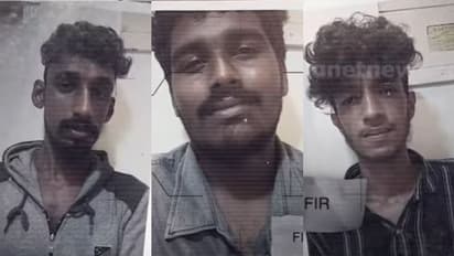 ചങ്ങനാശ്ശേരിയിൽ അച്ഛനും അമ്മയ്ക്കുമൊപ്പം നടന്ന് പോവുകയായിരുന്ന പെൺകുട്ടിയെ കടന്ന് പിടിച്ചു; പ്രതികൾ പിടിയിൽ 