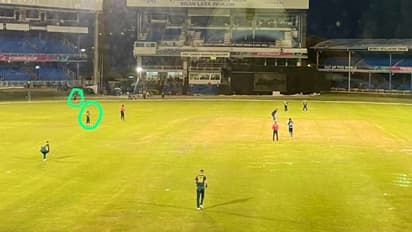 11 പേരെ തികക്കാന് ആളില്ല, ഒടുവില് ചീഫ് സെലക്ടറെയും മുഖ്യ പരിശീലകനെയും ഗ്രൗണ്ടിലിറക്കി ഓസീസ്