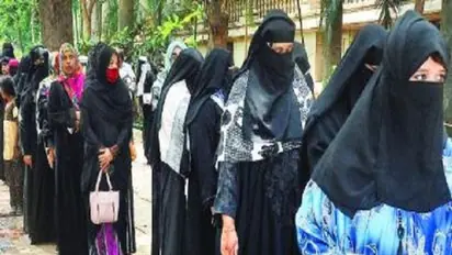 Bengaluru: Women rush to post office to open accounts after Rahul Gandhi's Rs 1 lakh promise (WATCH)