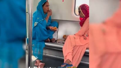 ಮೆಟ್ರೋದಲ್ಲಿ ಸಮೋಸಾ ತಿಂದು ಸೀಟಿನಡಿ ಕಸ ಎಸೆದ ಮಂದಿ, ನಿಯಮ ಇರೋದು ಯಾರಿಗಪ್ಪಾ!