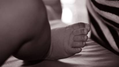 ಹಾಸನ: ವೈದ್ಯರ ನಿರ್ಲಕ್ಷ್ಯಕ್ಕೆ ಎರಡು ತಿಂಗಳ ಮಗು ಸಾವು?. ಪೋಷಕರ ಆಕ್ರೋಶ