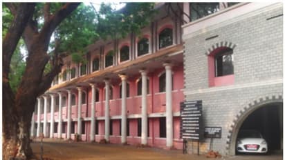 സംരക്ഷിക്കാൻ ആരുമില്ലാത്തതിനാൽ 14 വയസുകാരി സഹിച്ചത് അച്ഛന്റെ പീഡനം; പ്രതി ഒരു ദയയും അർഹിക്കുന്നില്ലെന്ന് കോടതി