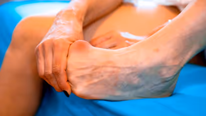 എല്ലുകളിലെ അര്‍ബുദം; ശരീരം പ്രധാനമായും കാണിക്കുന്ന അഞ്ച് ലക്ഷണങ്ങള്‍