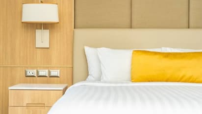 അവധി ആഘോഷിക്കാൻ പോകുന്നവർ സൂക്ഷിക്കണമെന്ന് ദമ്പതികൾ, ഹോട്ടലിൽ വെച്ച് വൈറസ് ബാധ