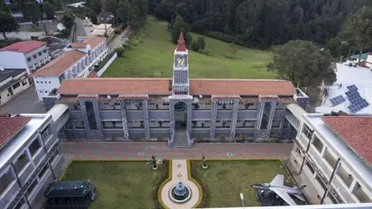 Fostering tri-service collaboration at grassroot level: 40 trainee officers commence joint training at DSSC