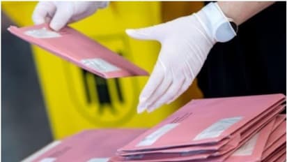 പോസ്റ്റല് ബാലറ്റുകള് എണ്ണുന്നത് എങ്ങനെ?, ഒരുക്കിയ പ്രത്യേക ക്രമീകരണങ്ങള് അറിയാം