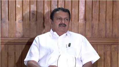 'ഇനിയൊരു മത്സരത്തിനില്ല, കുരുതി കൊടുക്കാൻ ഞാൻ നിന്നു കൊടുക്കരുതായിരുന്നു'; നേതൃത്വത്തിനെതിരെ കെ മുരളീധരൻ