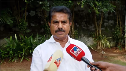 അപരന്മാരെ നിര്ത്തി തോൽപ്പിക്കാൻ ശ്രമിച്ചു, എല്ലാ കാര്യങ്ങളും തുറന്നുപറയും; ഗുരുതര ആരോപണവുമായി അടൂർ പ്രകാശ്