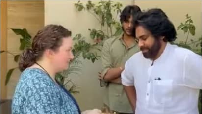 పవన్ కి వీర తిలకం దిద్దుతున్న మూడో భార్య.. రెండో భార్య కొడుకు, విజయోత్సాహంతో బయలుదేరిన పవర్ స్టార్..