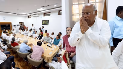 'ಯಾರ್ ಬರ್ತೀರೋ ಬನ್ನಿ..' ದೇಶದ ಎಲ್ಲಾ ರಾಜಕೀಯ ಪಕ್ಷಗಳಿಗೆ ಇಂಡಿ ಮೈತ್ರಿಗೆ ಸ್ವಾಗತ ಎಂದ ಖರ್ಗೆ!