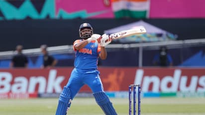 ആക്രമണ ശൈലിയാണ് റിഷഭ് പന്തിനെ വേറിട്ടതാക്കുന്നത്! ഇന്ത്യന് വിക്കറ്റ് കീപ്പറെ വാഴ്ത്തി ഗവാസ്കര്