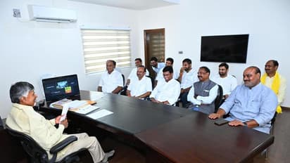 ఎంపీలను వెంటబెట్టుకొని ఢిల్లీకి చంద్రబాబు.. ఏం జరుగుతుంది?