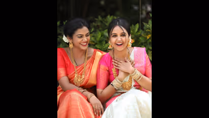 ಮದ್ವೆ ಬಗ್ಗೆ ಗಟ್ಟಿಮೇಳ ಚೆಲುವೆಯರ ಶಾಕಿಂಗ್ ಹೇಳಿಕೆ, ಗಂಡು ಮಕ್ಳ ಜೀವ್ನ ಹಾಳಾಗುತ್ತೆ ಅಂದ ಫ್ಯಾನ್ಸ್!