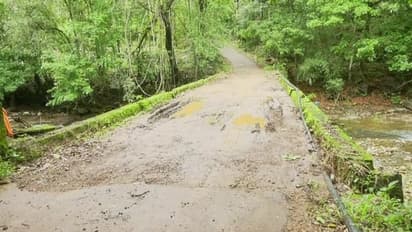 ಕೊಡಗು: ಕುಸಿಯುವ ಹಂತಕ್ಕೆ ತಲುಪಿದ ಆನೆಹಳ್ಳ ಸೇತುವೆ, ಆತಂಕದಲ್ಲಿ ಜನತೆ..!