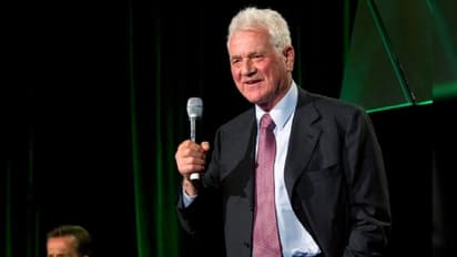 Billionaire : 40 ஆண்டுகளாக பல பெண்களுக்கு தொடர் பாலியல் தொல்லை? 91 வயது கோடீஸ்வரர் கைது - சிக்கியது எப்படி?