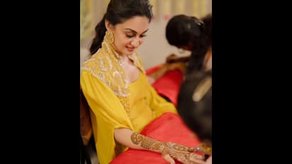 ಅರ್ಜುನ್‌ ಸರ್ಜಾ ಮನೆಯಲ್ಲಿ ಕಳೆಕಟ್ಟಿದ ಮಗಳ ಮದುವೆ ಸಂಭ್ರಮ, ಇಲ್ಲಿವೆ ಐಶ್ವರ್ಯಾ ಮೆಹಂದಿ ಫೋಟೋಸ್‌!