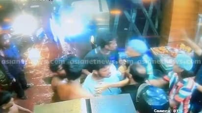 പൂജപ്പുരയിൽ റെസ്റ്റോറൻ്റിൽ സംഘര്ഷം: തര്ക്കം തുടങ്ങിയത് മെനു കാര്ഡിനെ ചൊല്ലി, 2 പേര് കസ്റ്റഡിയിൽ