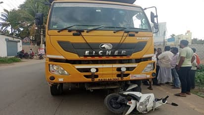 ಆನೇಕಲ್: ಟಿಪ್ಪರ್ ಲಾರಿಗೆ ಮತ್ತೊಬ್ಬ ಬೈಕ್ ಸವಾರ ಬಲಿ..!