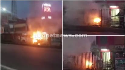 രോഗിയുമായി പോയ കാർ, ക്യാബിനിൽ നിന്നും പുക, പിന്നാലെ തീ പടർന്നുപിടിച്ചു, യാത്രക്കാർ ഇറങ്ങി ഓടി, അപകടം ഒഴിവായി