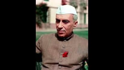 తిరంగాతో పాటు బ్రిటిష్‌ జెండా రెపరెపలు: భారత తొలి స్వాతంత్య్ర దినోత్సవం వేళ నెహ్రూ వివాదాస్పద నిర్ణయం