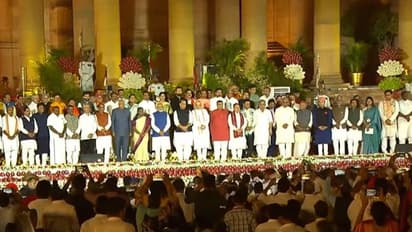 ಮೋದಿ ಕ್ಯಾಬಿನೆಟ್‌ನಲ್ಲಿ 6 ಮಾಜಿ ಸಿಎಂ, 9 ಹೊಸ ಮುಖ; 72 ಸಚಿವರ ಪಟ್ಟಿ ಇಲ್ಲಿದೆ!