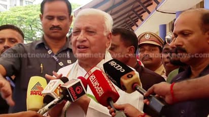 ലോക കേരള സഭയ്ക്ക് കഴിഞ്ഞ 3 തവണയും ക്ഷണിച്ചില്ല, ചെയ്തതെല്ലാം തന്റെ മനസ്സിലുണ്ട്: ക്ഷോഭിച്ച് ഗവര്ണര്