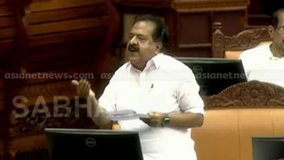 ബിജെപിക്ക് പുറം ചൊറിയുന്നത് സിപിഎം നിര്ത്തണമെന്ന് ചെന്നിത്തല; പരിഹസിച്ച് കുഞ്ഞാലിക്കുട്ടിയും