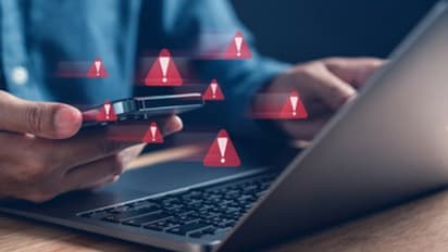 180000 രൂപക്ക് 'ഓൺലൈൻ വഴി പിഎച്ച്ഡി', പെൺകുട്ടിയുടെ പരാതിയിൽ തട്ടിപ്പ് വീരന്മാരെ പൂട്ടി പൊലീസ്; 2 പേർ പിടിയിൽ