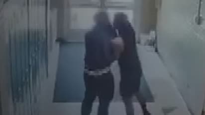 പുഷ് അപ് എടുത്തില്ല, വിദ്യാർത്ഥിയുടെ കഴുത്ത് ഷർട്ട് ഉപയോഗിച്ച് വരിഞ്ഞുമുറുക്കി അധ്യാപകൻ, നടപടി