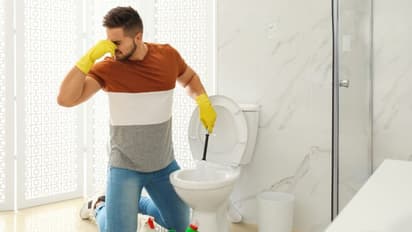 ബാത്ത്റൂമിലെ ദുര്‍ഗന്ധം അകറ്റാന്‍ ചെയ്യേണ്ട കാര്യങ്ങള്‍ 