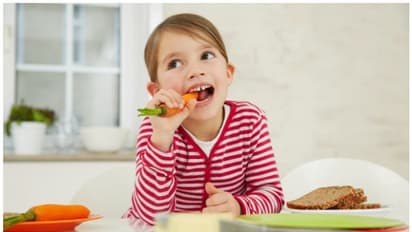 Health Tips : കുട്ടികൾക്ക് ഈ ഭക്ഷണങ്ങൾ നൽകൂ, ഓർമ്മശക്തി കൂട്ടും