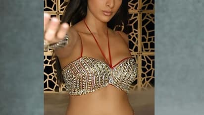 50 ఏళ్ల వయస్సులో రొమాన్స్ కు రెడీ అయిన టాలీవుడ్ హీరోయిన్..బోల్డ్ కామెంట్స్ విన్నారా..?  