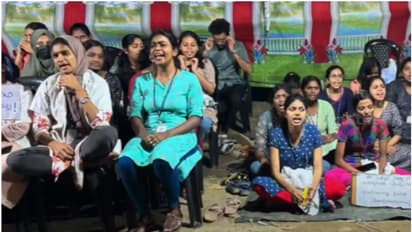 അസൗകര്യങ്ങളിൽ നട്ടം തിരിഞ്ഞ് പാലക്കാട് മെഡിക്കൽ കോളേജ്; വിദ്യാർത്ഥി സമരം തുടരുന്നു