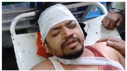 വിദ്യാർഥിയുടെ പ്രതികാരം: പ്രൊഫസറെ കോളേജിൽ കയറി അടിച്ച് കണ്ണിൽ മുളകുപൊടിയെറിഞ്ഞു, ഗുരുതര പരിക്ക്