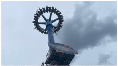 28 പേര് റൈഡില് തലകീഴായി കിടന്നത് 30 മിനിറ്റോളം; യുഎസ് അമ്യൂസ്മെന്റ് പാര്ക്കിലെ അപകട വീഡിയോ വൈറല്