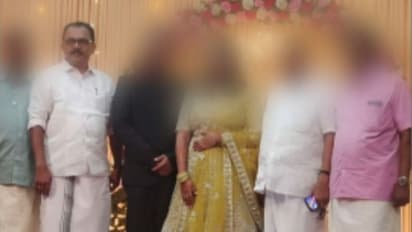  പെരിയ ഇരട്ടക്കൊലക്കേസ് പ്രതിയുടെ മകന്‍റെ വിവാഹച്ചടങ്ങില്‍ കോണ്‍ഗ്രസ് നേതാക്കൾ; നടപടി വേണമെന്ന് അന്വേഷണ സമിതി