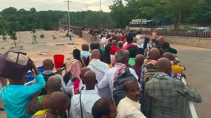 ಮೂರು ದಿನ ನಿರಂತರ ರಜೆ: ತಿರುಪತಿಯಲ್ಲಿ ಬಾಲಾಜಿ ದರ್ಶನಕ್ಕೆ ಜನಸಾಗರ, 3 ಕಿ.ಮೀ. ಉದ್ದ ಕ್ಯೂ