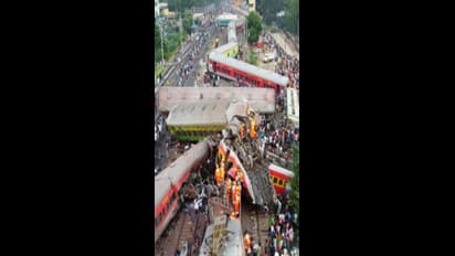 ഡാർജിലിംഗ് ട്രെയിൻ അപകടം: യഥാർത്ഥ അപകടകാരണം കണ്ടെത്തൽ പ്രയാസമെന്ന് പ്രാഥമിക അന്വേഷണ റിപ്പോര്ട്ട്